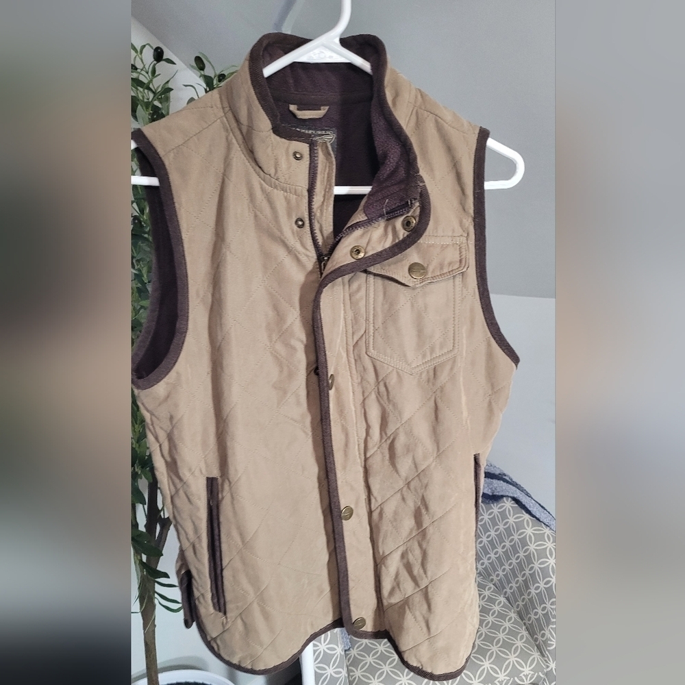 Urban Repulic Quilted Vest With Corduroy Trim Size Large 14/16 Oversized